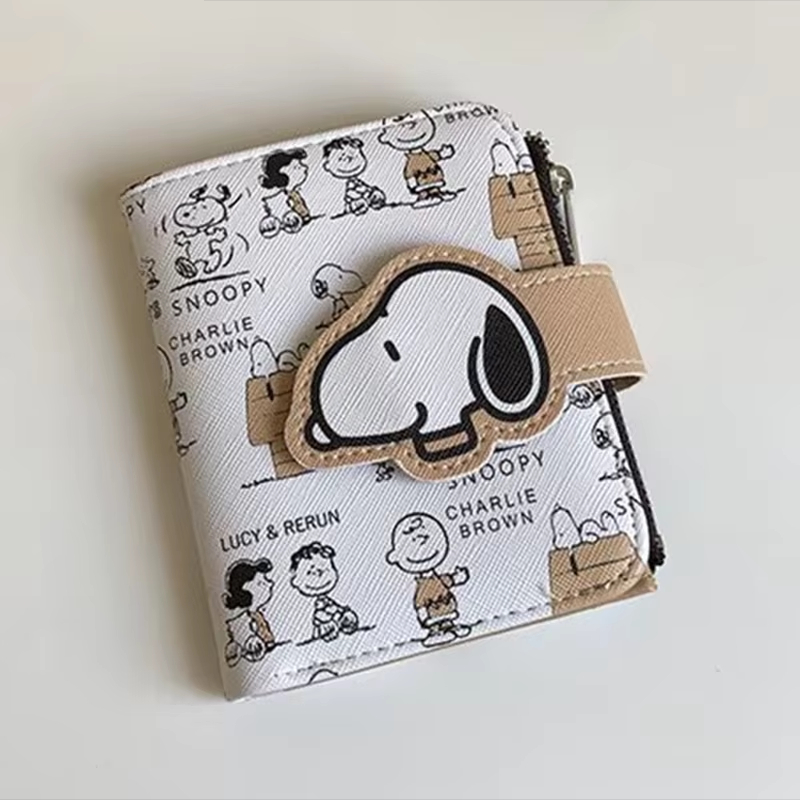 Men Accessories For Birthday Gift - กระเป๋าสตางค์สนูปปี้น่ารัก ลายการ์ตูนอนิเมะ กระเป๋าใส่เหรียญแบบสั้น คุณภาพดี มีซิป ใส่บัตรนักเรียนได้