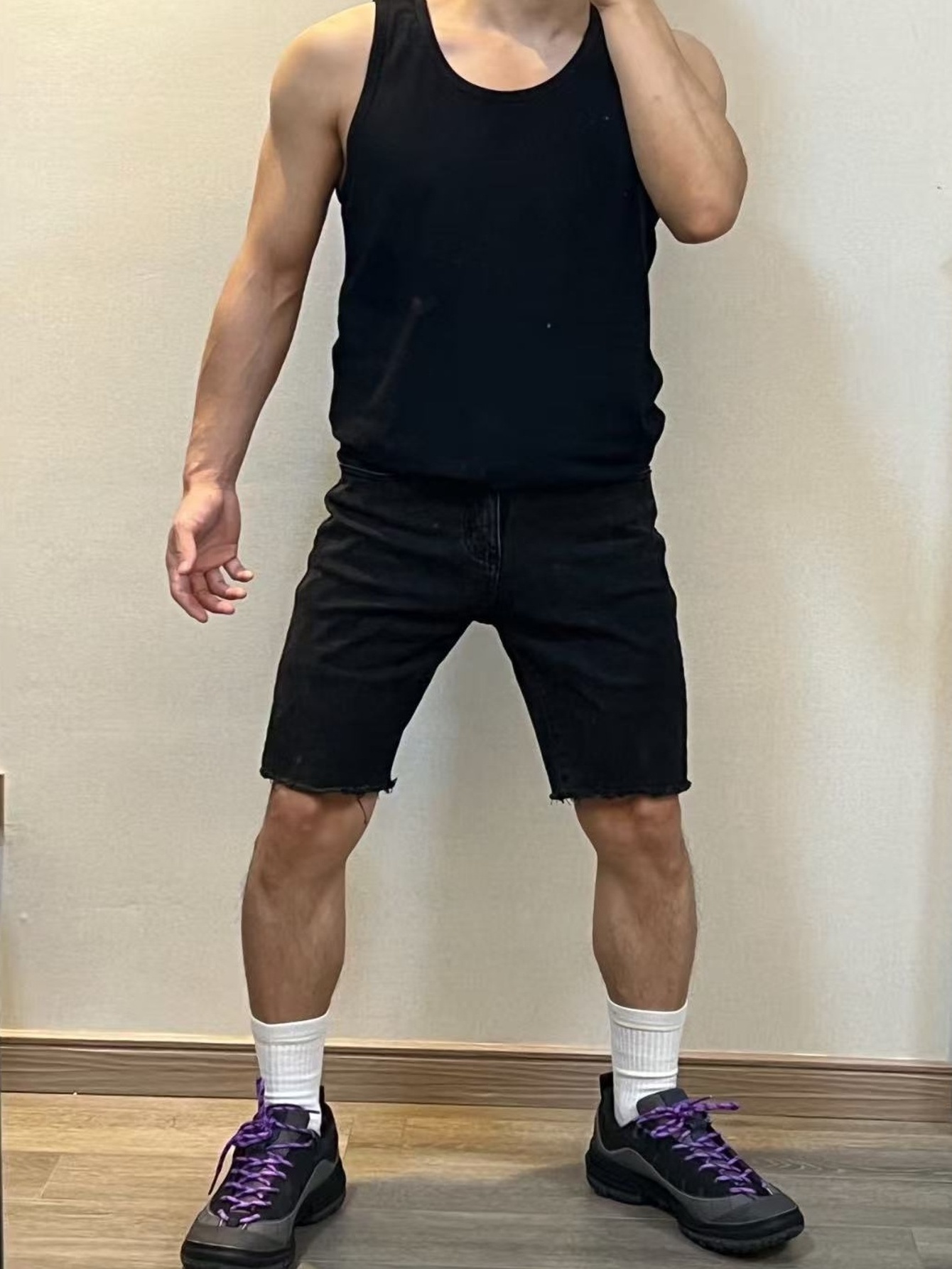 กางเกงยีนส์ขาสั้นสีดำทรงสกินนี - Men Accessories To Wear บทวิจารณ์และราคา